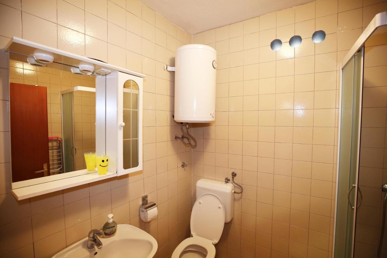 Apartments By The Sea Bol, Brac - 13413 المظهر الخارجي الصورة