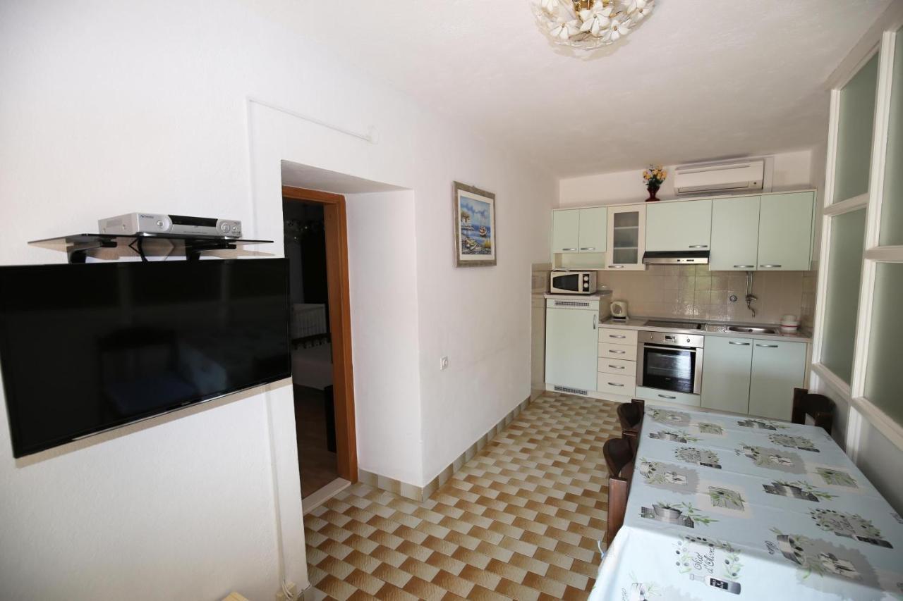 Apartments By The Sea Bol, Brac - 13413 المظهر الخارجي الصورة