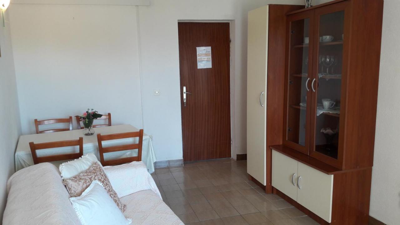 Apartments By The Sea Bol, Brac - 13413 المظهر الخارجي الصورة